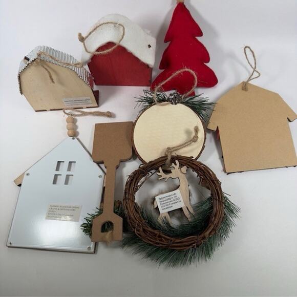 Christmas Plaid Ornaments Lot/Bundle Barns-Reindeer-Trees-Wreath-Holiday - Picture 9 of 16